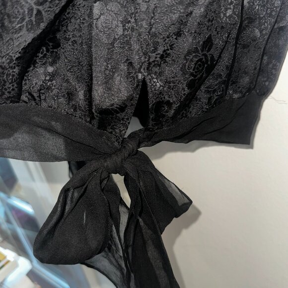 Jovovich-Hawk Victorian long top - Picture 4 of 5